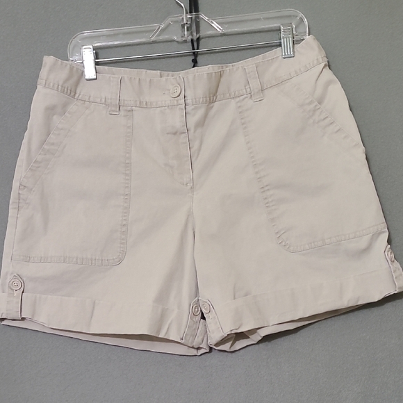 STYLE & CO Women's Casual Flat Front Khaki Tan Shorts - Size 12 - Picture 1 of 13